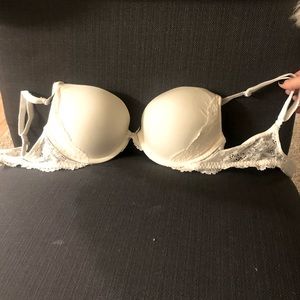 Victoria’s Secret White Dream Angels Push-up Bra
